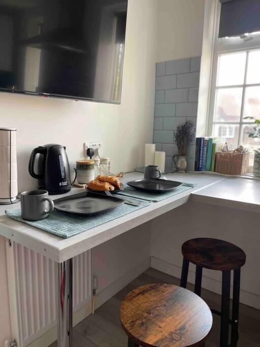 One Bedroom Putney Village Flat London Exterior foto